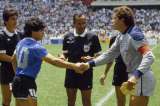 Cuando Argentina casi se queda sin camisetas para enfrentar a Inglaterra