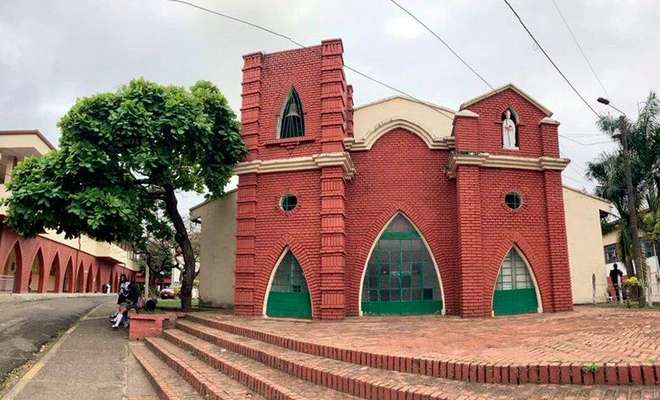 Intervención en los bloques A y H del Colegio Santa Librada en Cali, los más críticos cuya recuperación avanza con recursos del empréstito distrital.