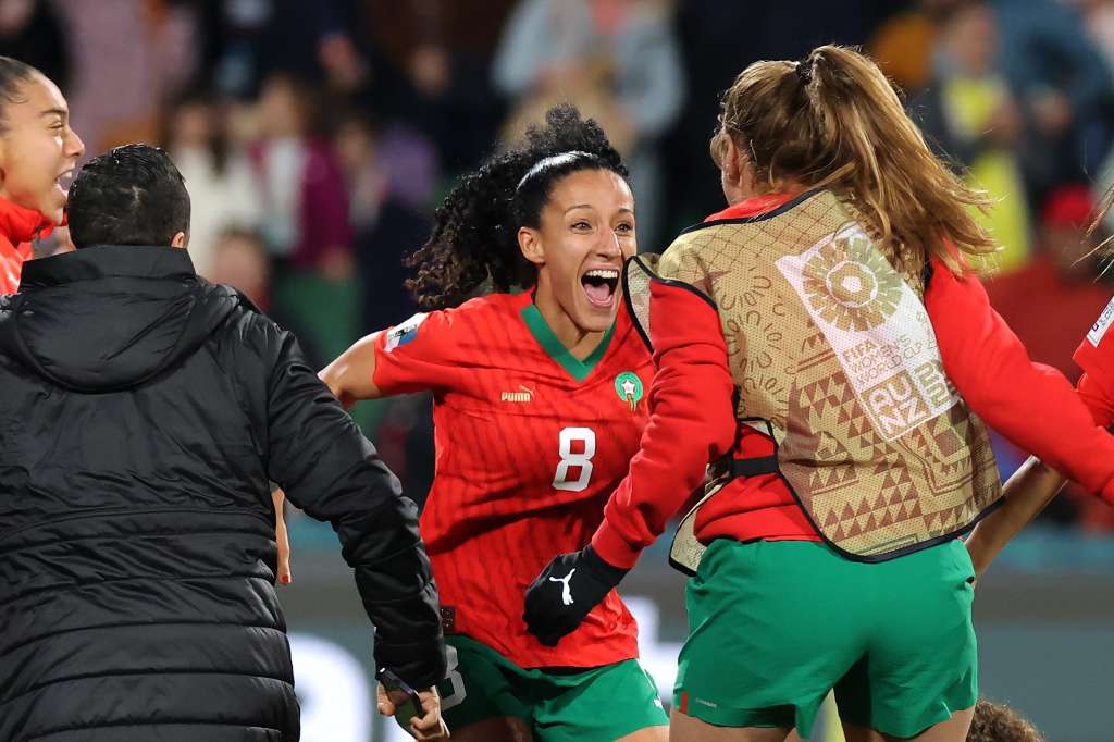Perth (Australia), 03/08/2023.- Salma Amani of Morocco celebrates with teammates after winning the FIFA Women's World Cup 2023 soccer match between Morocco and Colombia at Perth Rectangular Stadium in Perth, Australia, 03 August 2023. (Mundial de Fútbol, Marruecos) EFE/EPA/RICHARD WAINWRIGHT EDITORIAL USE ONLY AUSTRALIA AND NEW ZEALAND OUT