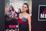 Mila Kunis lució su embarazo en el estreno de "Bad Moms"