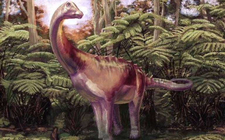 Reconstrucción de la vida del saurópodo antártico. Crédito: Andrew McAfee, Museo Carnegie de Historia Natural.