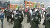 Bloqueos y protestas en Bogotá por incremento en pasajes de Transmilenio