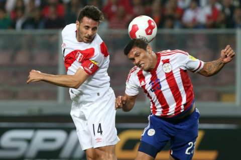 Perú consigue sus primeros puntos en la eliminatoria ante Paraguay