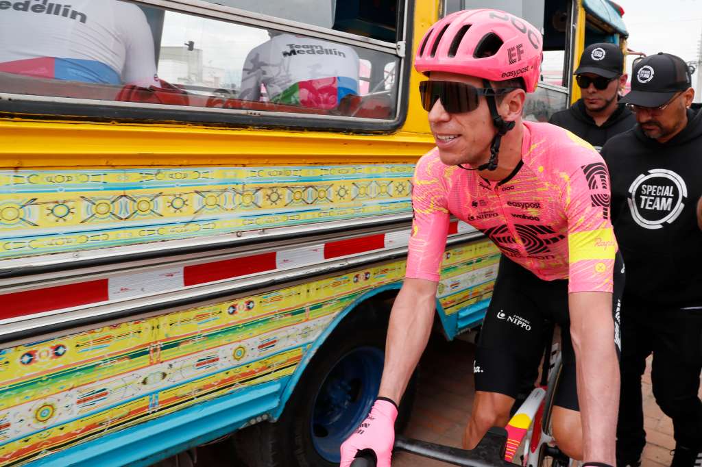 AMDEP6465. PAIPA (COLOMBIA), 06/02/2024.- El colombiano Rigoberto Urán de EF Education-Easy Port llega a la salida de la primera etapa del Tour Colombia 2024 hoy, entre Paipa y Duitama (Colombia). EFE Carlos Ortega