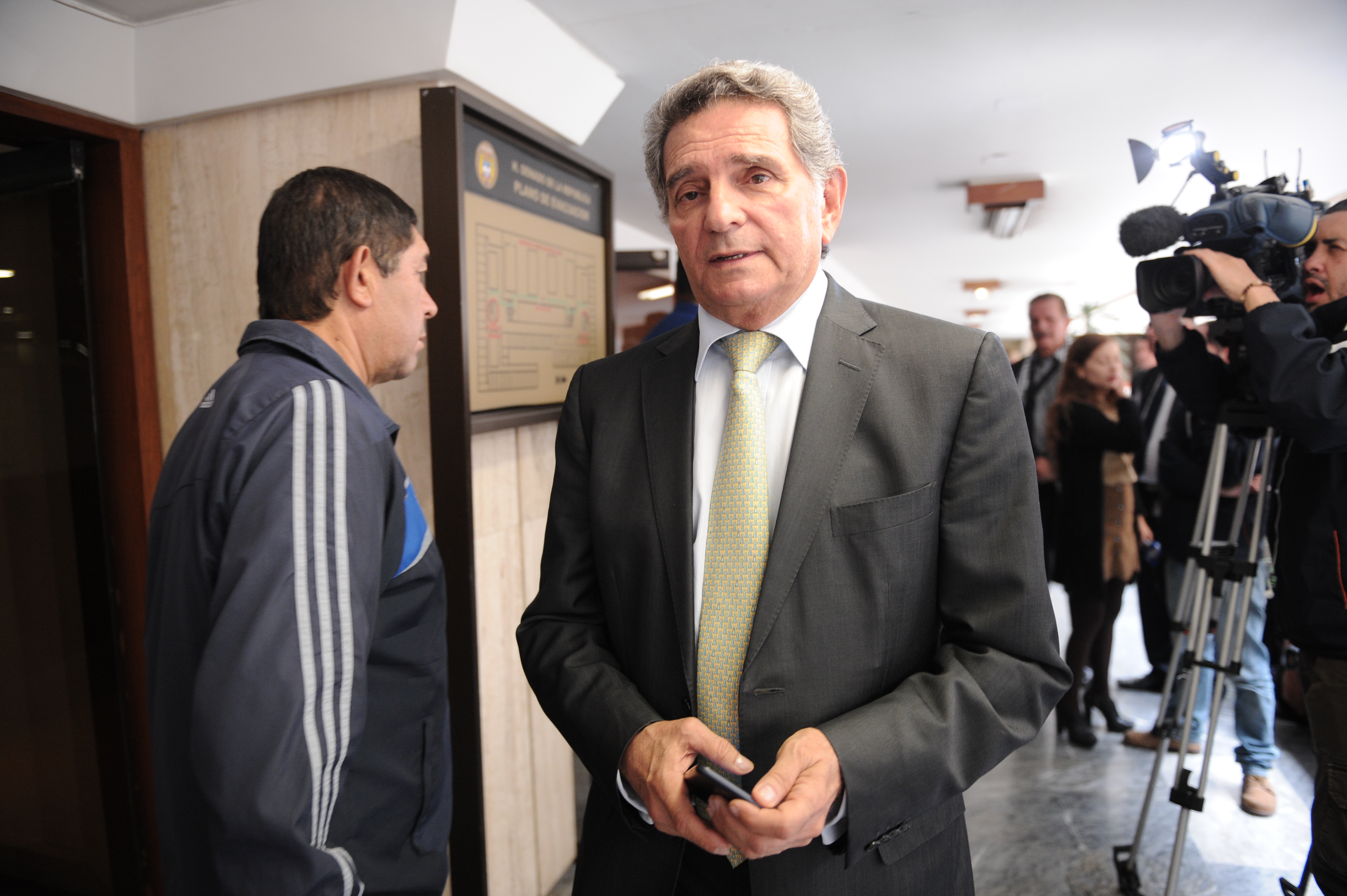 Exsenador de la República, en audiencia por vínculos con los paramilitares (AUC).