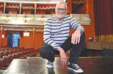 Omar Khan: usar la pluma y la crítica por y para la danza