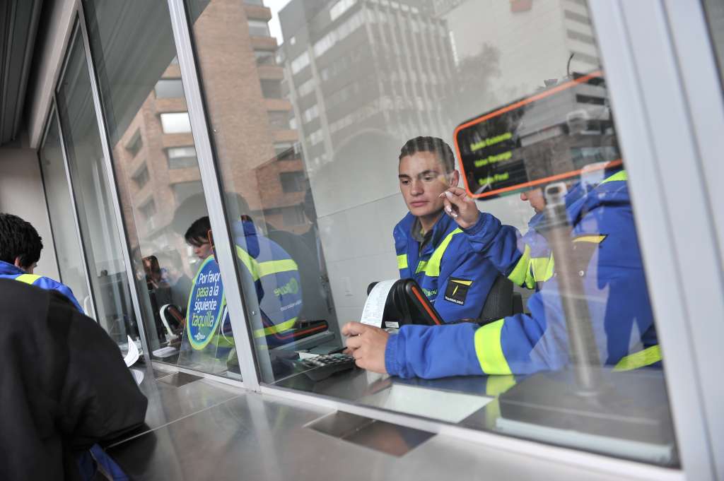 Inauguración de la estación Museo Nacional de Transmilenio, que contó con la presencia del alcalde Gustavo Petro.