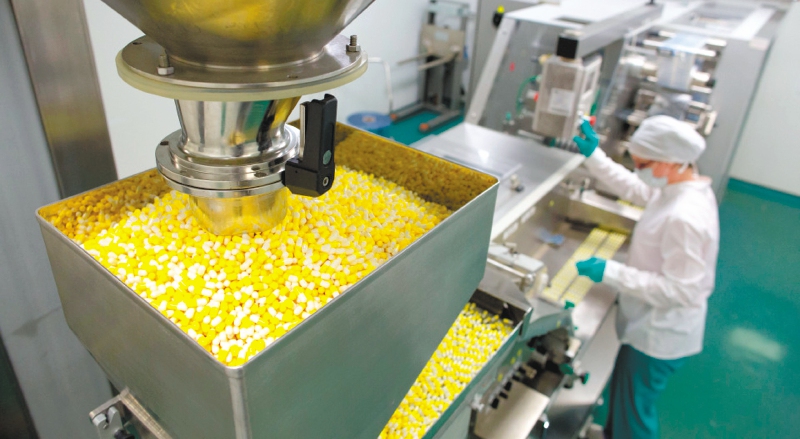 Según los químicos farmacéuticos, los ingenieros químicos no son profesionales de la salud y no deberían estar al frente de la producción de medicamentos. / Bloomberg