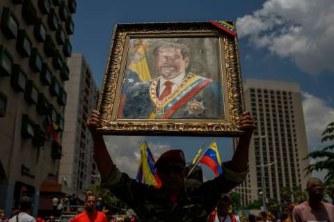Maduro ordena capturar a cualquier "traidor" en la Fuerza Armada
