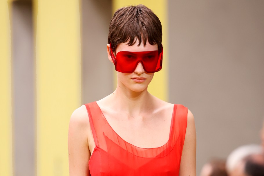 El rojo es una de las grandes tendencias para la temporada Otoño - Invierno 2023/2024.