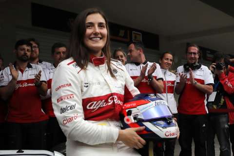 Tatiana Calderon: "me hubiera gustado estar dos horas más manejando un Fórmula 1″