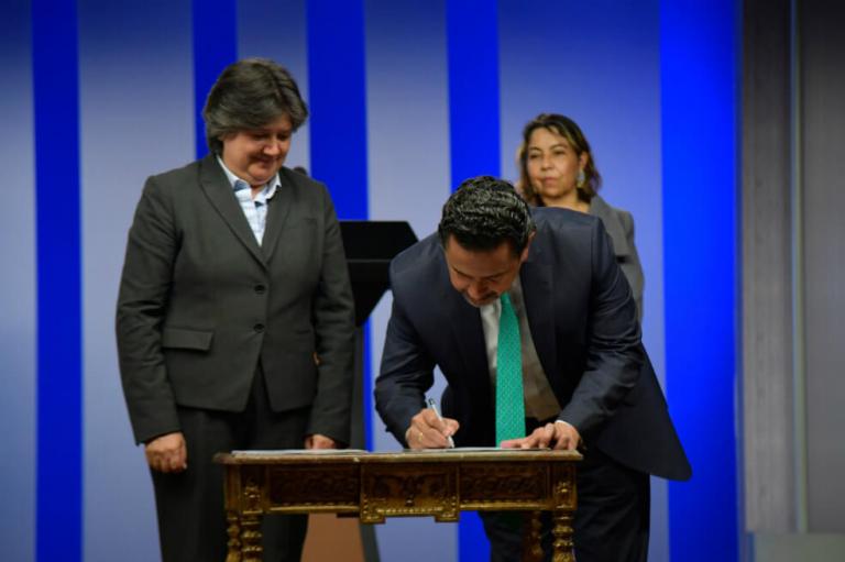 Gobierno y ONU firman convenio para poner en marcha desminado por excombatientes