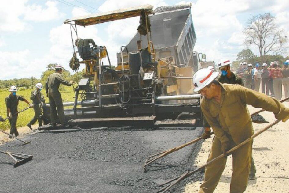 Sin los alivios del Gobierno, las micro y pequeñas empresas de ingeniería temen no poder pagar las nóminas de sus empleados. / Archivo