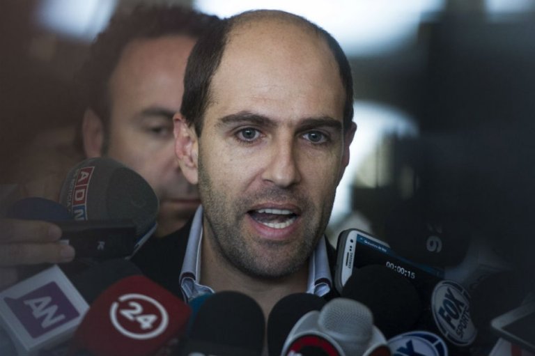Expresidente de federación chilena se declaró culpable por sobornos