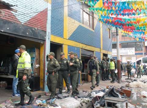 Desórdenes en el centro de Bogotá tras operativo en el Bronx