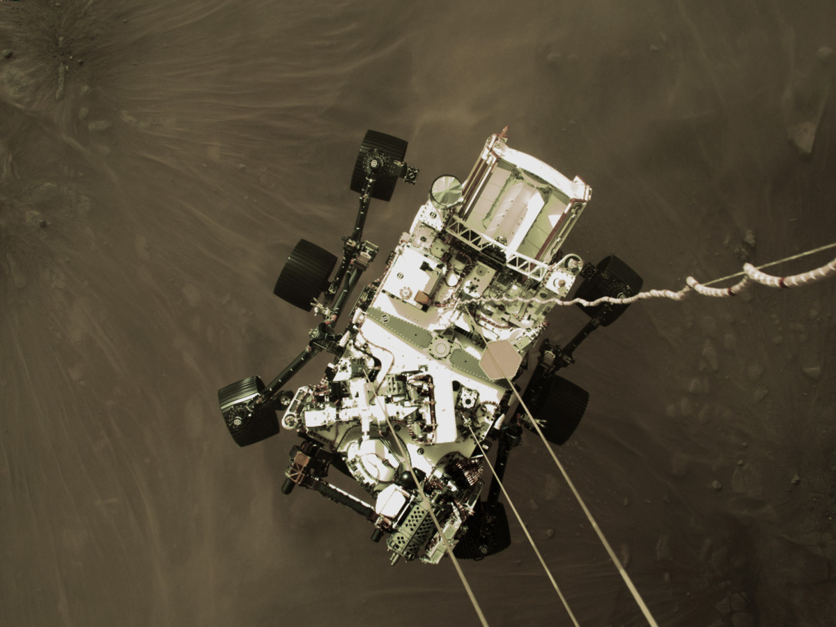 Las tareas pendientes que tiene el robot Perseverance son llegar al delta por el que fluyó un río, recolectar muestras y concentrarlas en el borde del cráter para que futuras misiones las recojan.