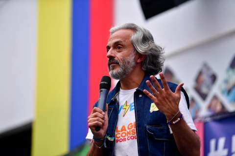 ¿Quién es Juan Daniel Oviedo, la fórmula de Paloma Valencia para llegar a la Presidencia?