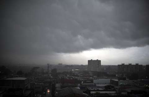 Lluvias en Bogotá: inundaciones, cierres viales y fallas en suministro de energía