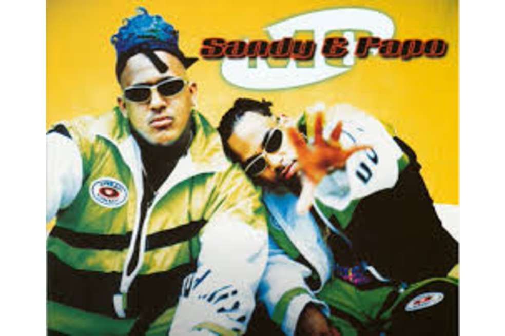 Sandy & Papo, agrupación dominicana, se formó en los años 90. Su apuesta de mezclar el merengue con géneros como el hip hop, el rap y el reggae los llevó a consolidarse como un exponente musical en América Latina.