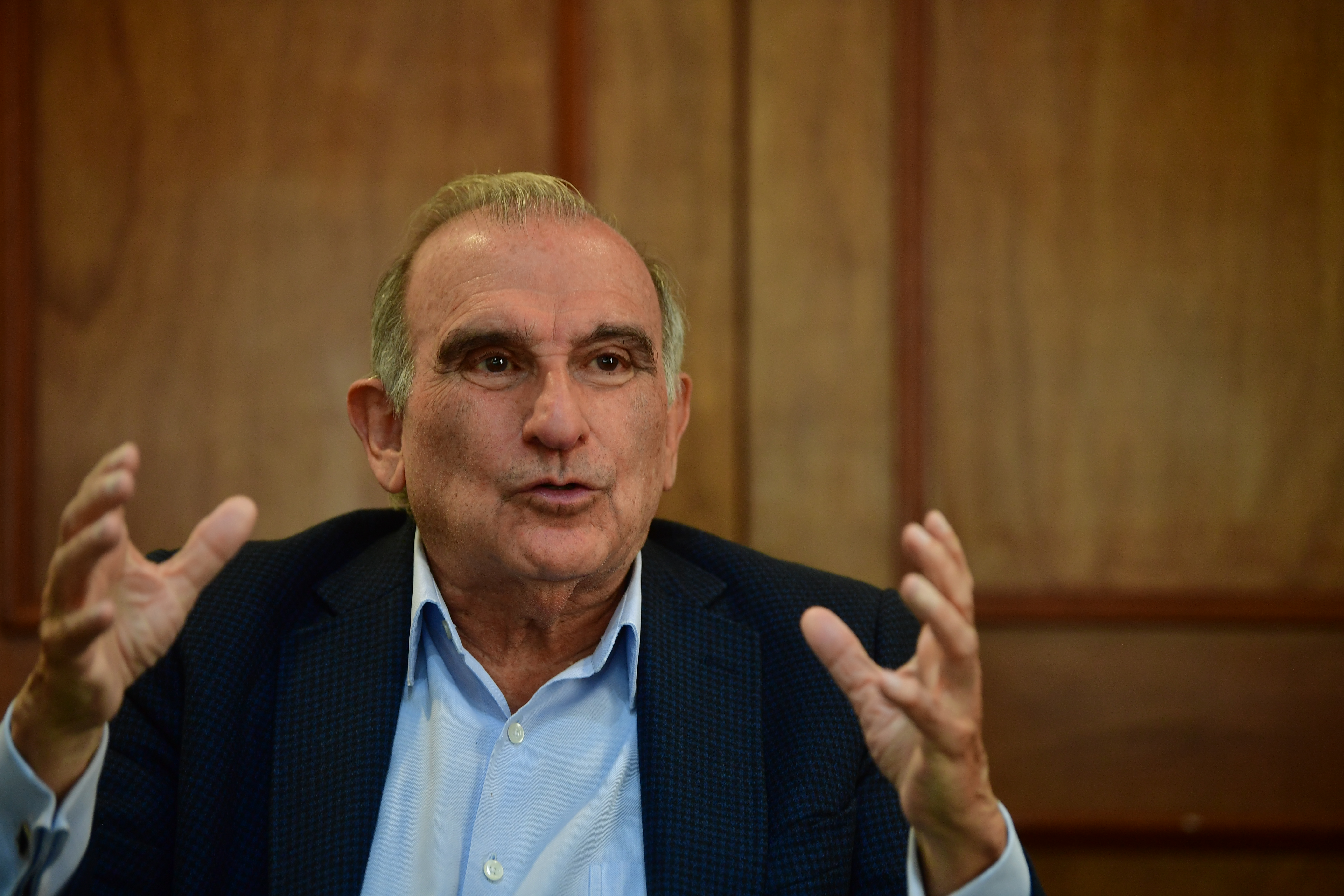 Candidato al Senado para el 2022, excandidato a la presidencia 2018 y jefe del equipo negociador del Gobierno con las FARC-EP.
