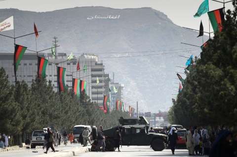 Afganistán: fuerte explosión deja sin electricidad a Kabul