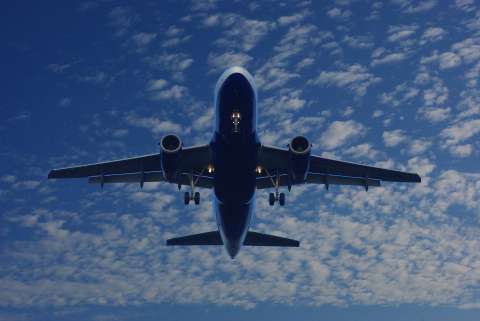 Airbus superó a Boeing en entregas y pedidos de aviones en 2022