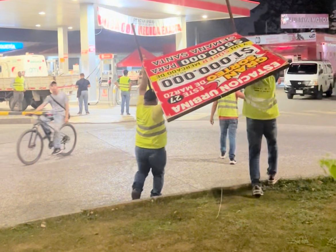 Operativos en Montería para eliminar vallas publicitarias ilegales