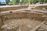 Descubren templo de 2.700 años en isla griega con un altar ornamentado de joyas