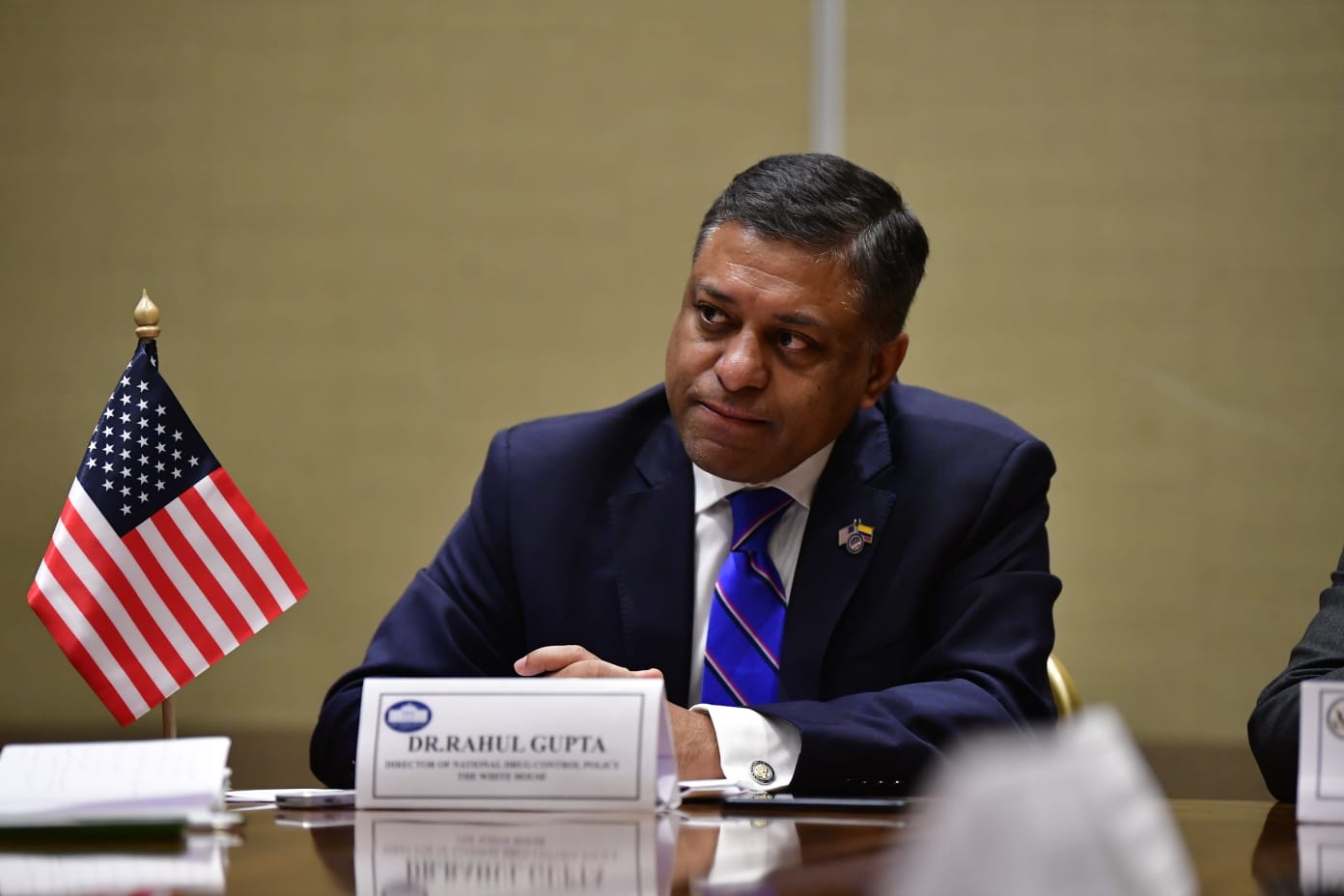 Dr. Rahul Gupta, director de la Oficina de Política Nacional de Control de Drogas de la Casa Blanca.