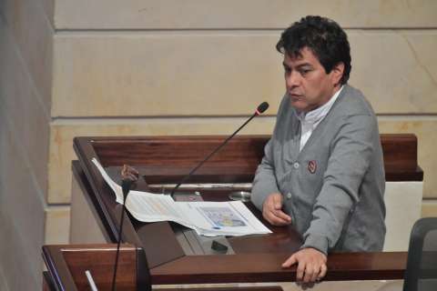 “Danilo Rueda minimiza asesinato de niños indígenas”, partido Cambio Radical