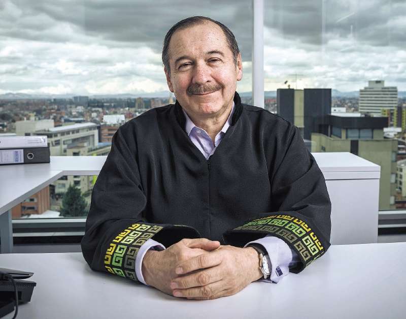 Eduardo Cifuentes Mun~oz, magistrado JEP ?