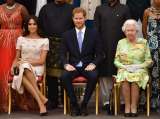 A la reina Isabel II se le llenó la copa con su nieto Harry