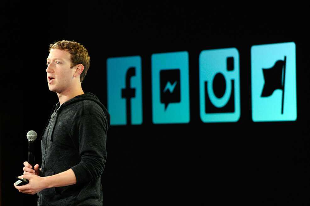 Zuckerberg tomó la iniciativa para adquirir Snapchat en 2013, pero la aplicación lo rechazó. / Bloomberg.
