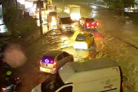 Mala disposición de residuos y su impacto directo en las inundaciones en Bogotá