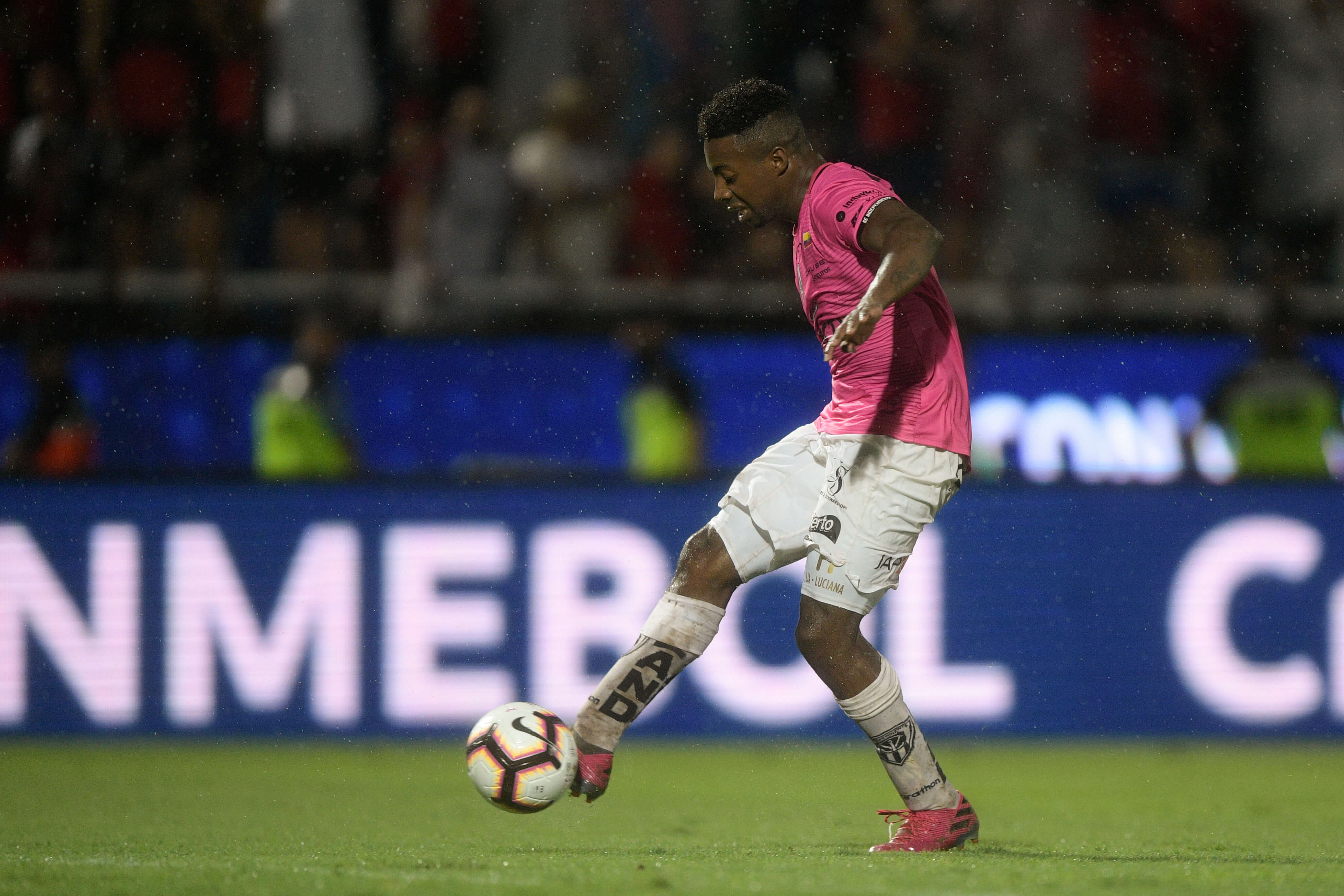 El momento: el gol de Cristian Dájome al minuto 96 que desató la fiesta en Asunción, Paraguay. / AFP