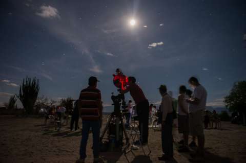 Cazadores de estrellas fugaces en el desierto de la Tatacoa