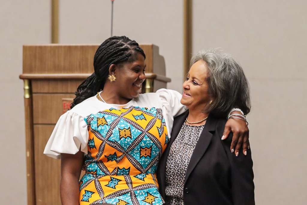 Francia Márquez y Sahle-Work ZewdeLa vicepresidenta de Colombia Francia Márquez (izq.) y la presidenta de Etiopía, Sahle-Work Zewde (dcha.).