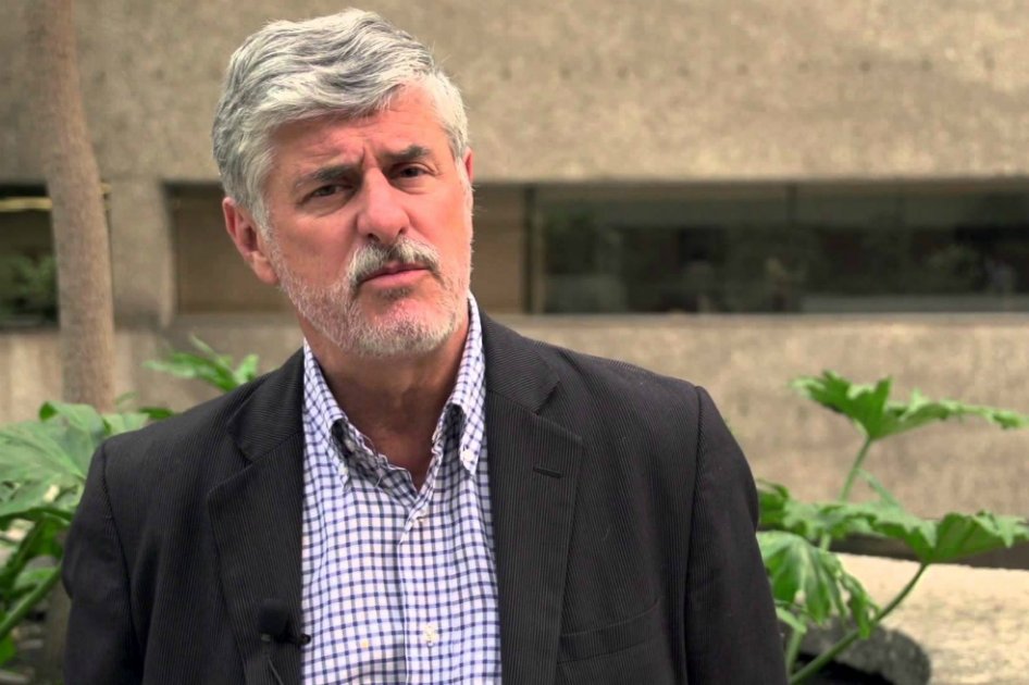 Fernando Carrión, coordinador del proyecto Hábitat 3 Alternativo. / Youtube / El Colegio de México.