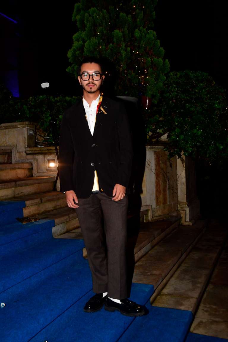 Mario Hernández y Disney lanzaron su colaboración en una gala que se llevó a cabo el 20 de noviembre en el Metropolitan Club de Bogotá. Los invitados, que pasaron por una alfombra azul al llegar, vivieron una experiencia envolvente que los transportó a los distintos universos creativos de cada una de las cápsulas: sueños, amor, magia y aventura.