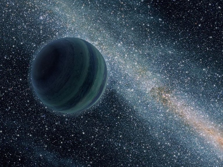 Descubren dos nuevos planetas rebeldes en la Vía Láctea