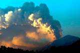 México: volcán Popocatépetl "calmado" pero podría haber explosiones
