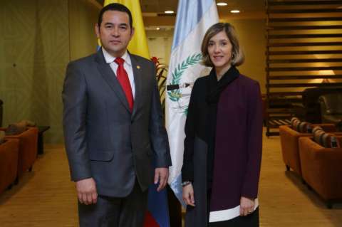 Santos se reunirá este viernes con Jimmy Morales, presidente de Guatemala