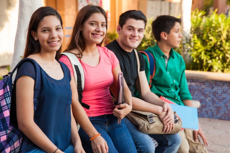 La sustancial conexión entre la educación media y la superior