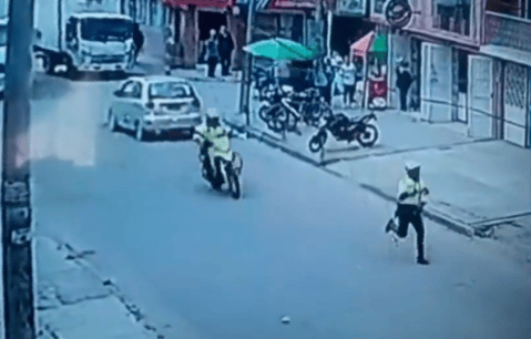 Video: así fue la persecución de un ladrón en Kennedy, quien escapó varias cuadras