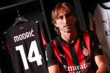 Luka Modric fue presentado como nuevo jugador del AC Milan