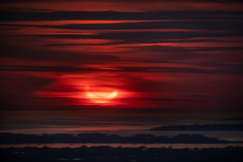 En esta ocasión, la Luna está en un momento de su órbita que la mantiene más alejada de lo normal de la Tierra. Un evento que quedó registrado en el cielo de Nueva York.