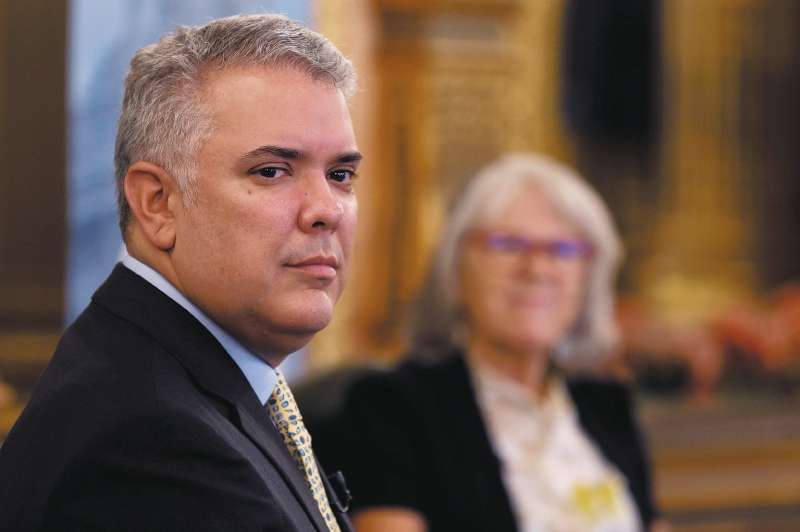 El presidente Duque aseguró que hasta el último día de su gobierno mantendrá las denuncias en contra de Maduro, a quien acusa de "violador de los derechos humanos". / EFE
