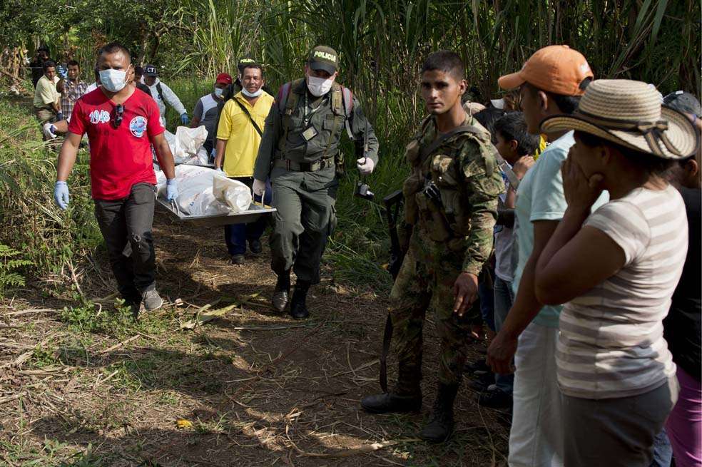La ofensiva de las Farc en el Cauca y Norte de Santander dejó ocho miembros de la Fuerza Pública muertos. / AFP
