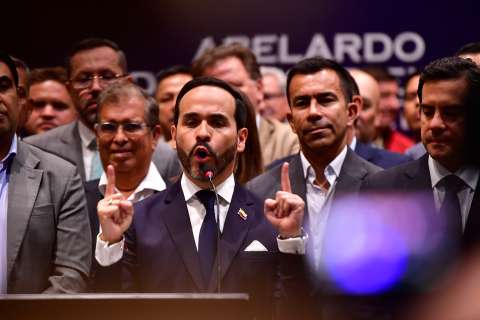 De la Espriella recibe siete mesas de paz activas en el papel: pasarían al sector defensa