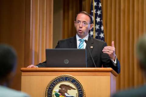 Dimite vicefiscal general de Estados Unidos, Rod Rosenstein
